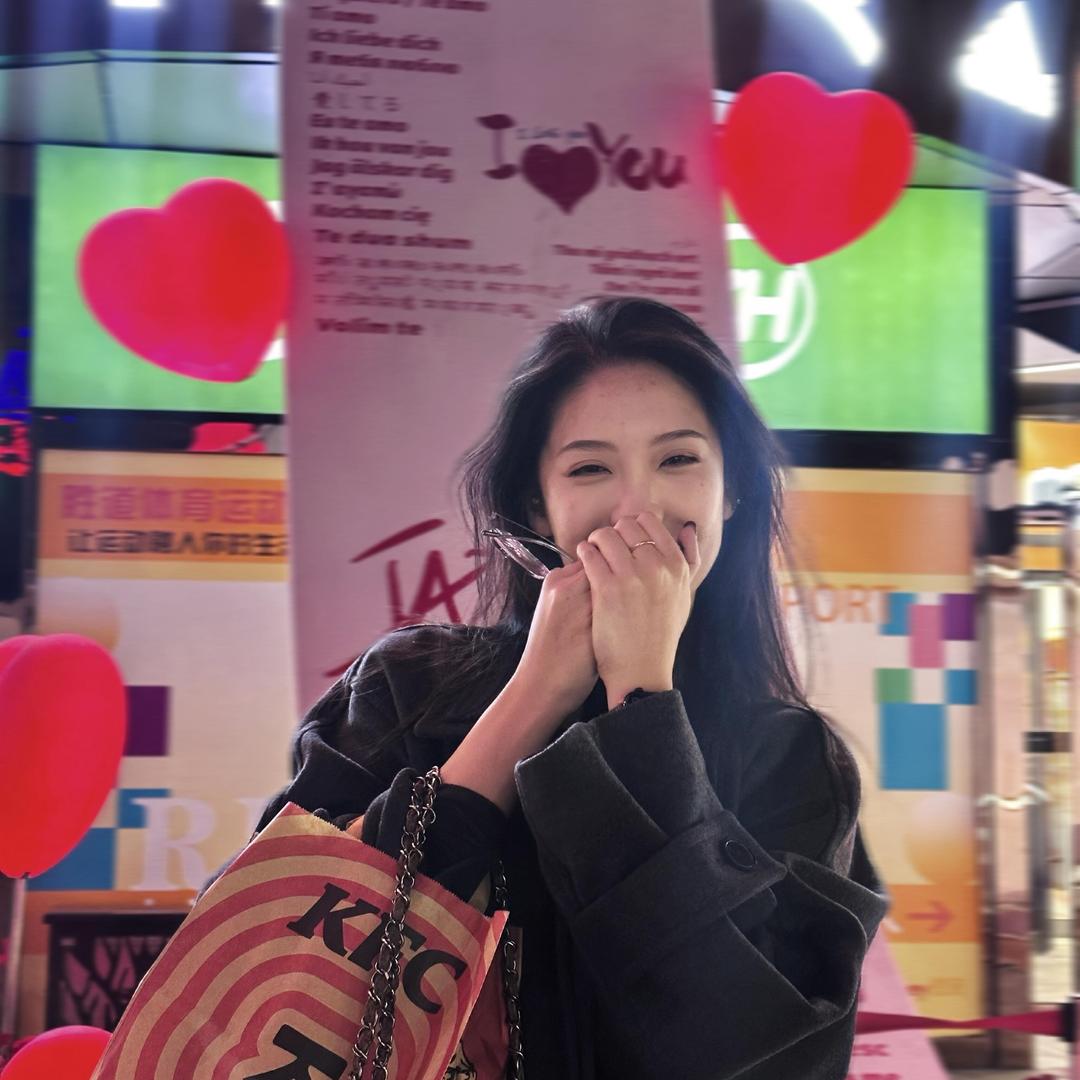 左左💕