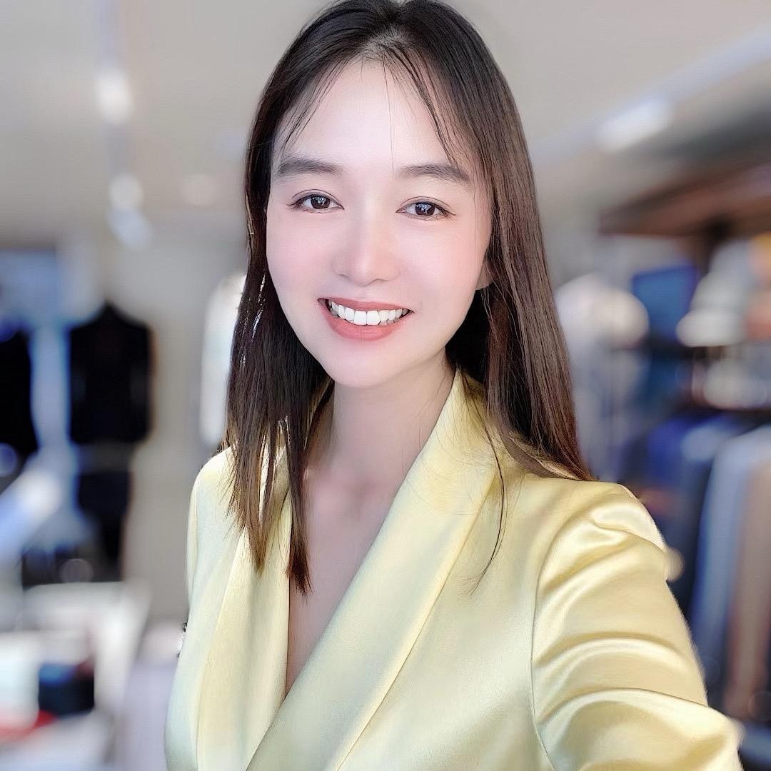 认真卖女装的欢欢