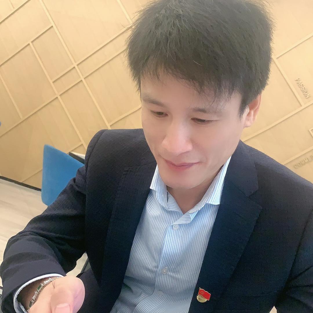 四海八荒