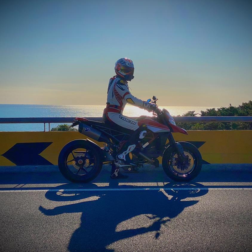 三个踏板的梦想家