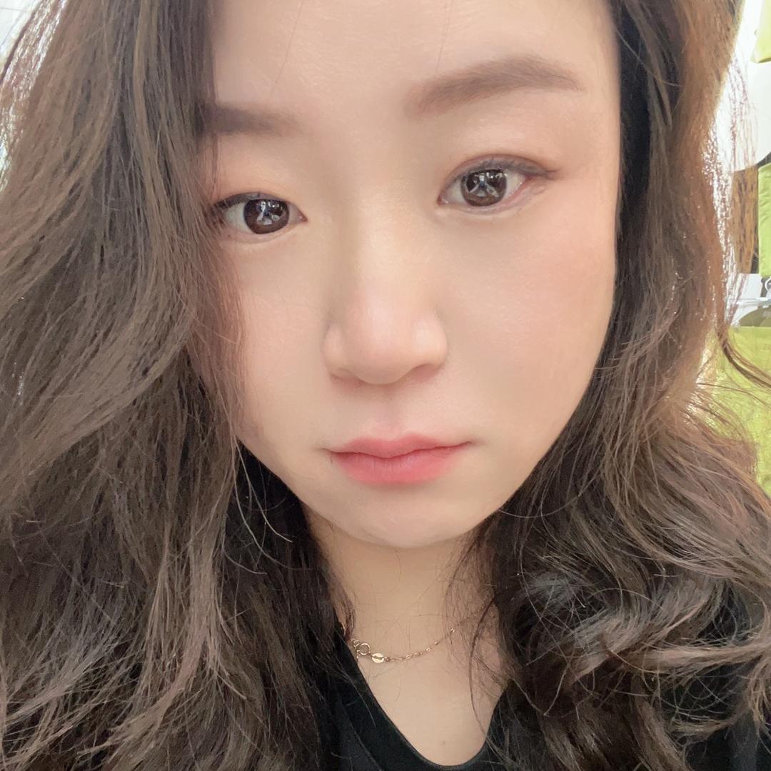 呦！那傻妞 👧