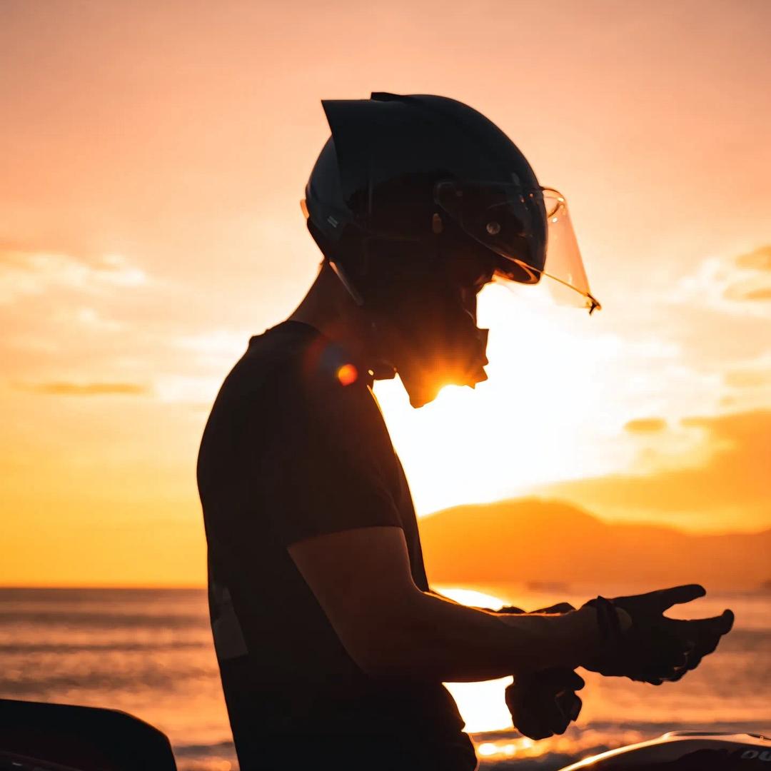 骑摩托的钓鱼佬