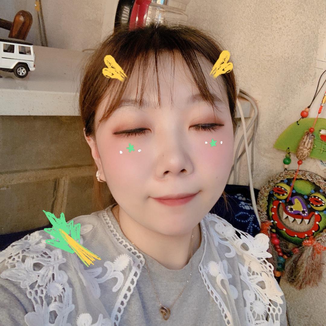 突突爱吃肉🍖（炫饭版）