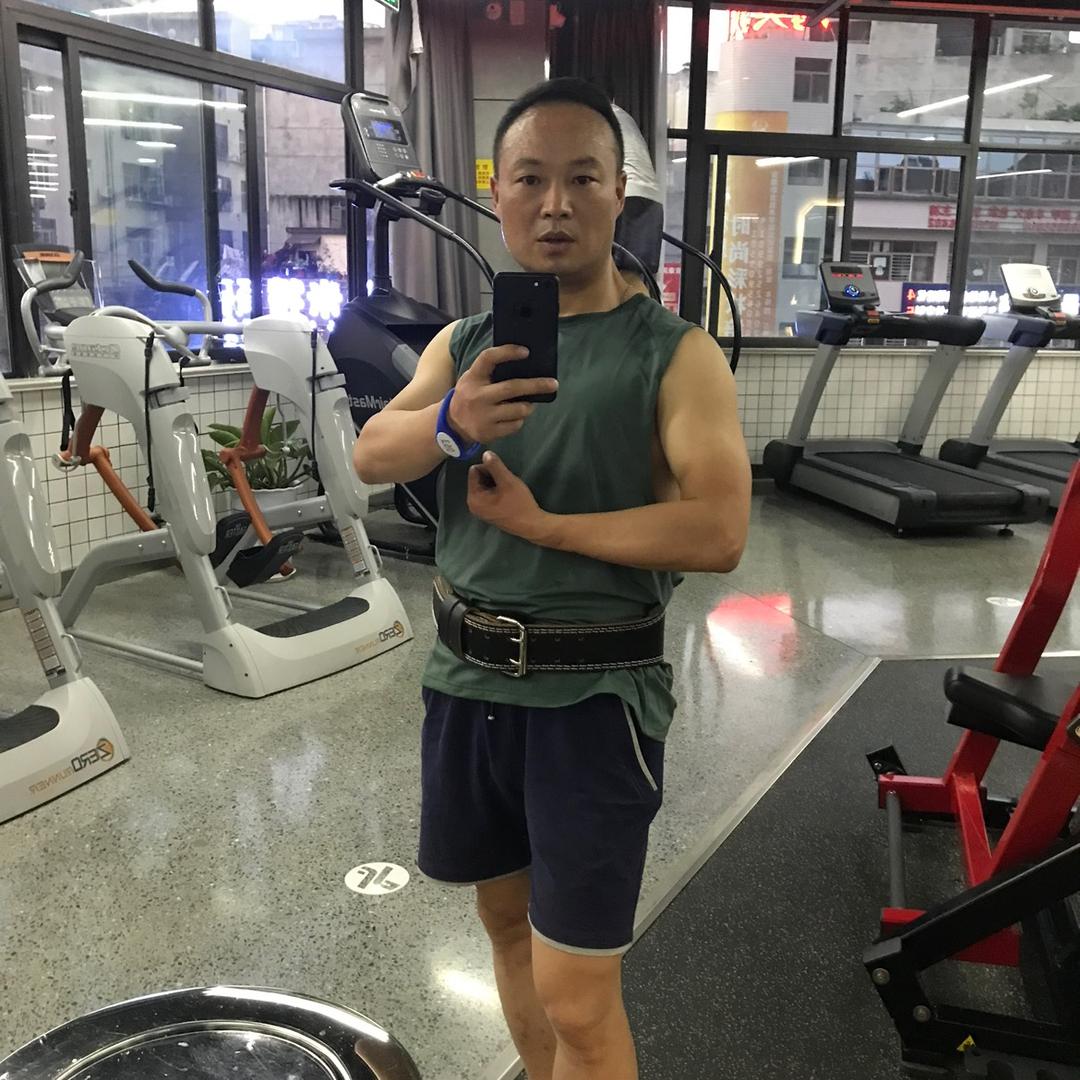 囚笼的秦月如头像