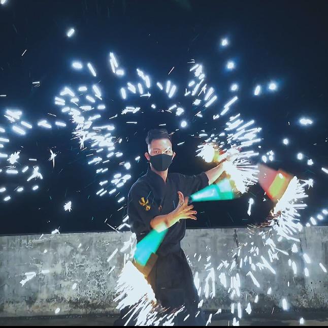 小林花式双节棍