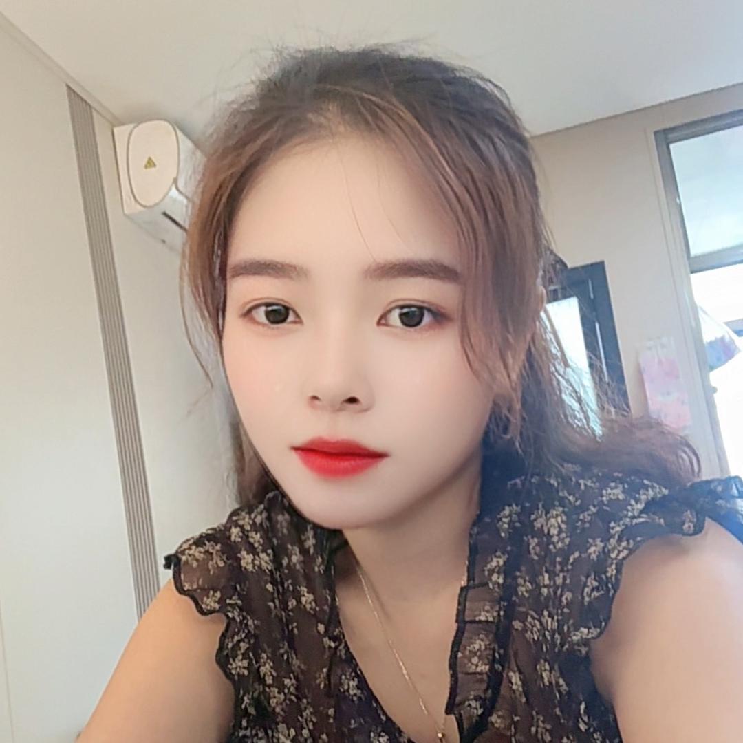 🍀尘埃里的一粒沙💫