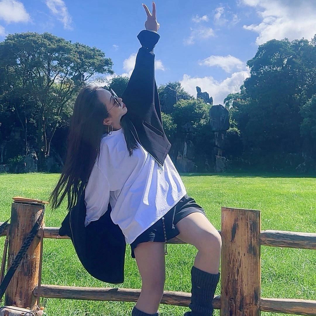 贺兰•富华老板娘