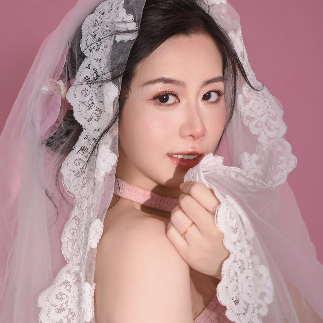 Bank小表妹🌸🍑🍒💫🌸