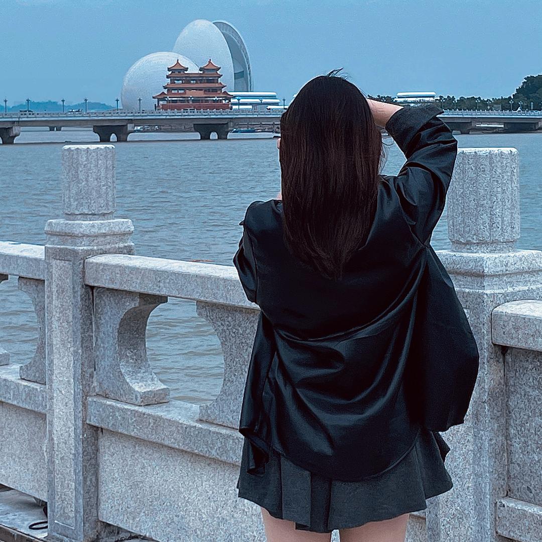 啊呆同学
