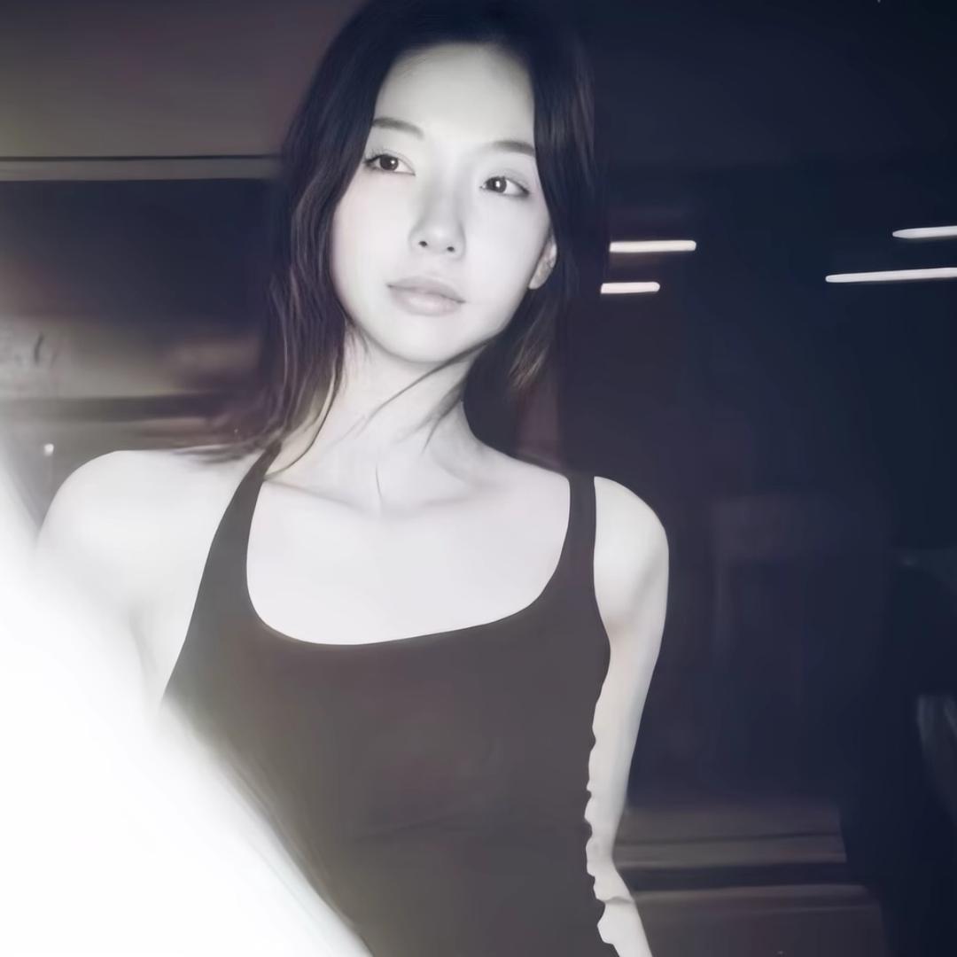 爱吃鸡爪°