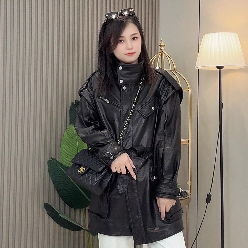 TT皮衣服饰店
