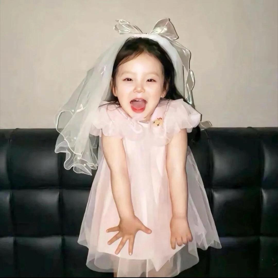 人傻嘴不甜长得der还没钱