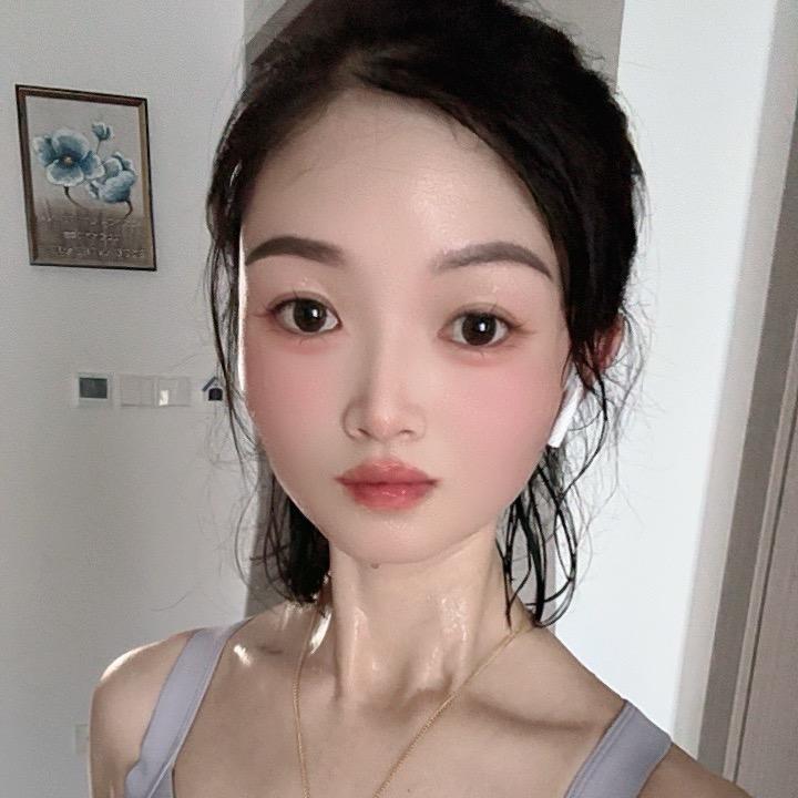 君君在跑步