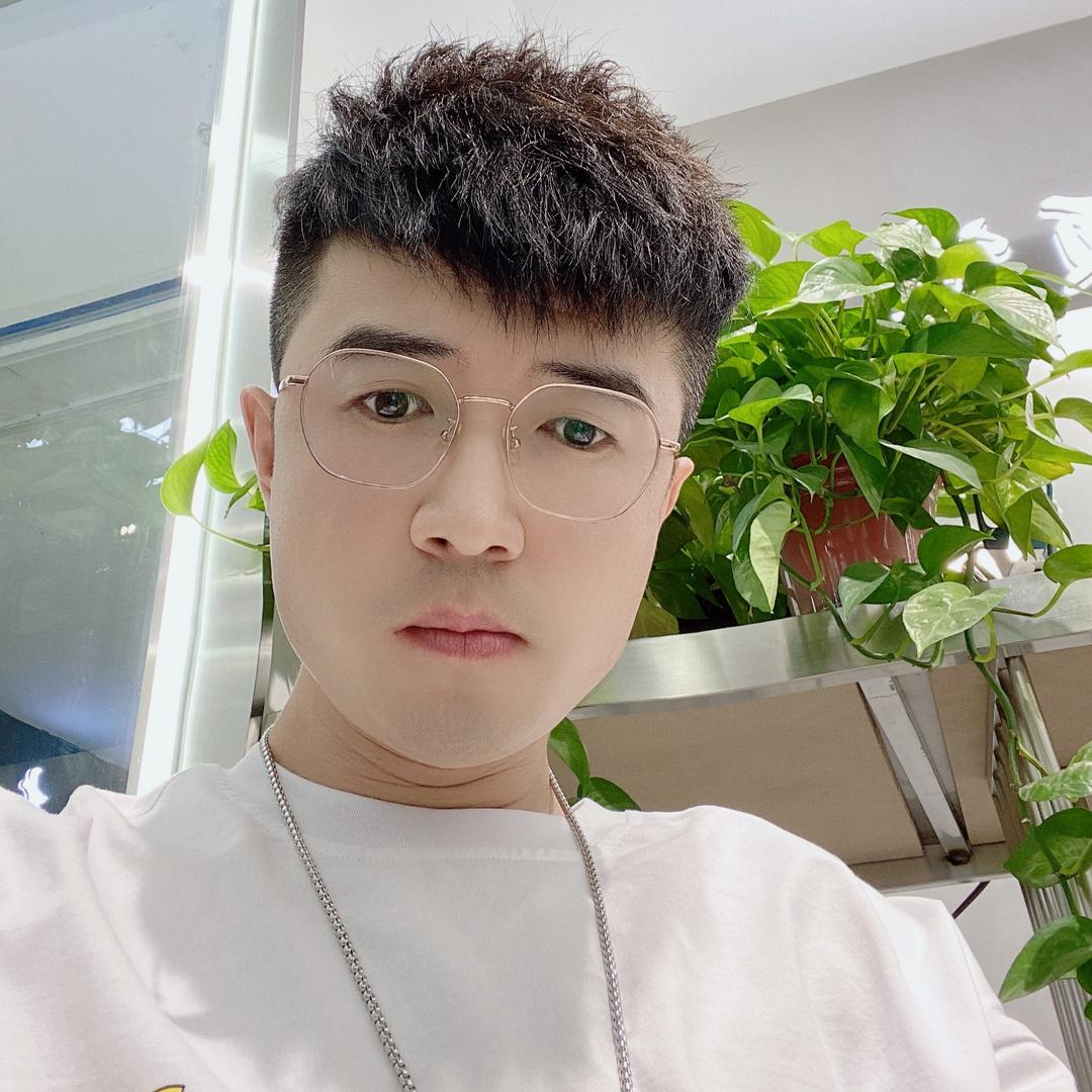 飞弟服饰严选