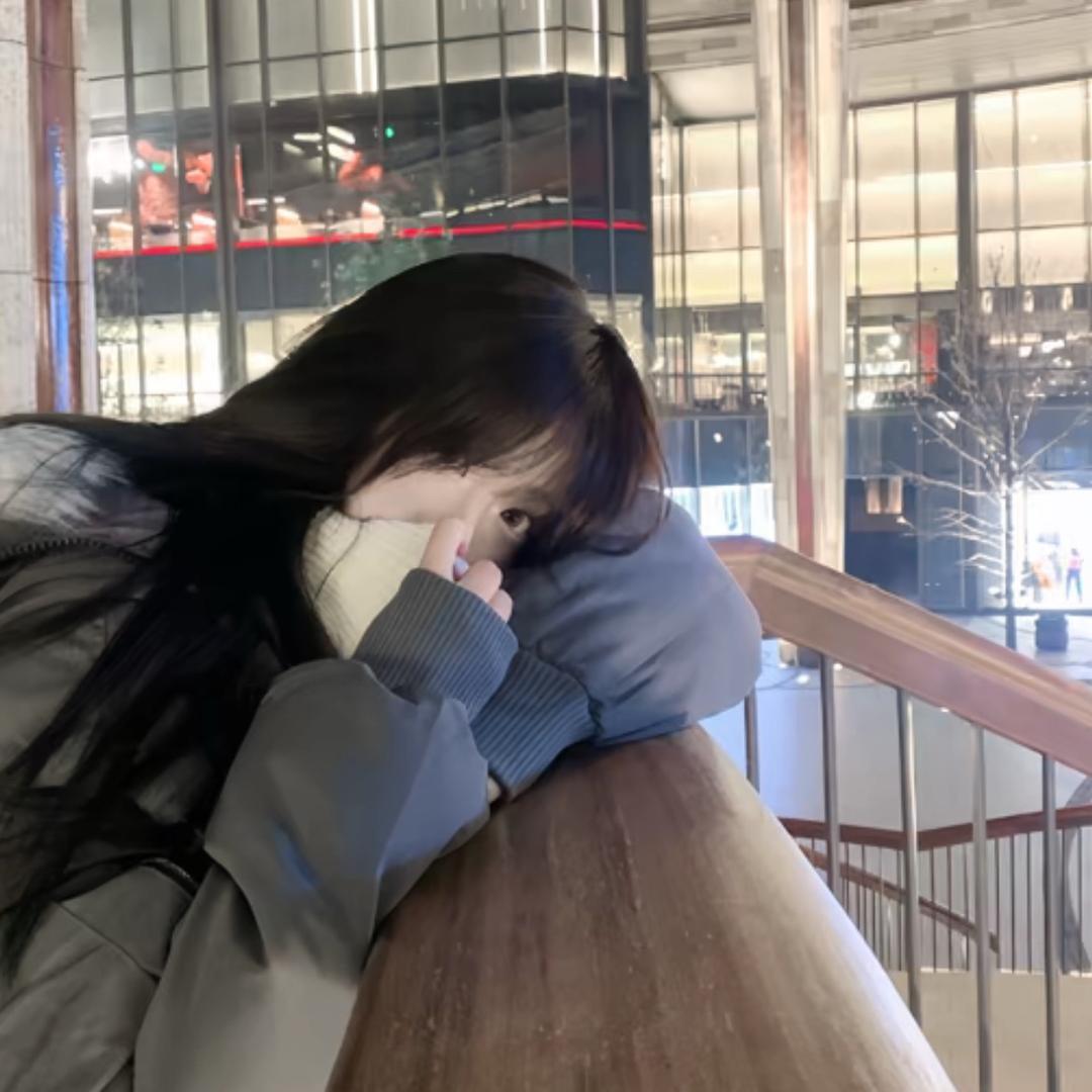 做只幸福小猫🐾