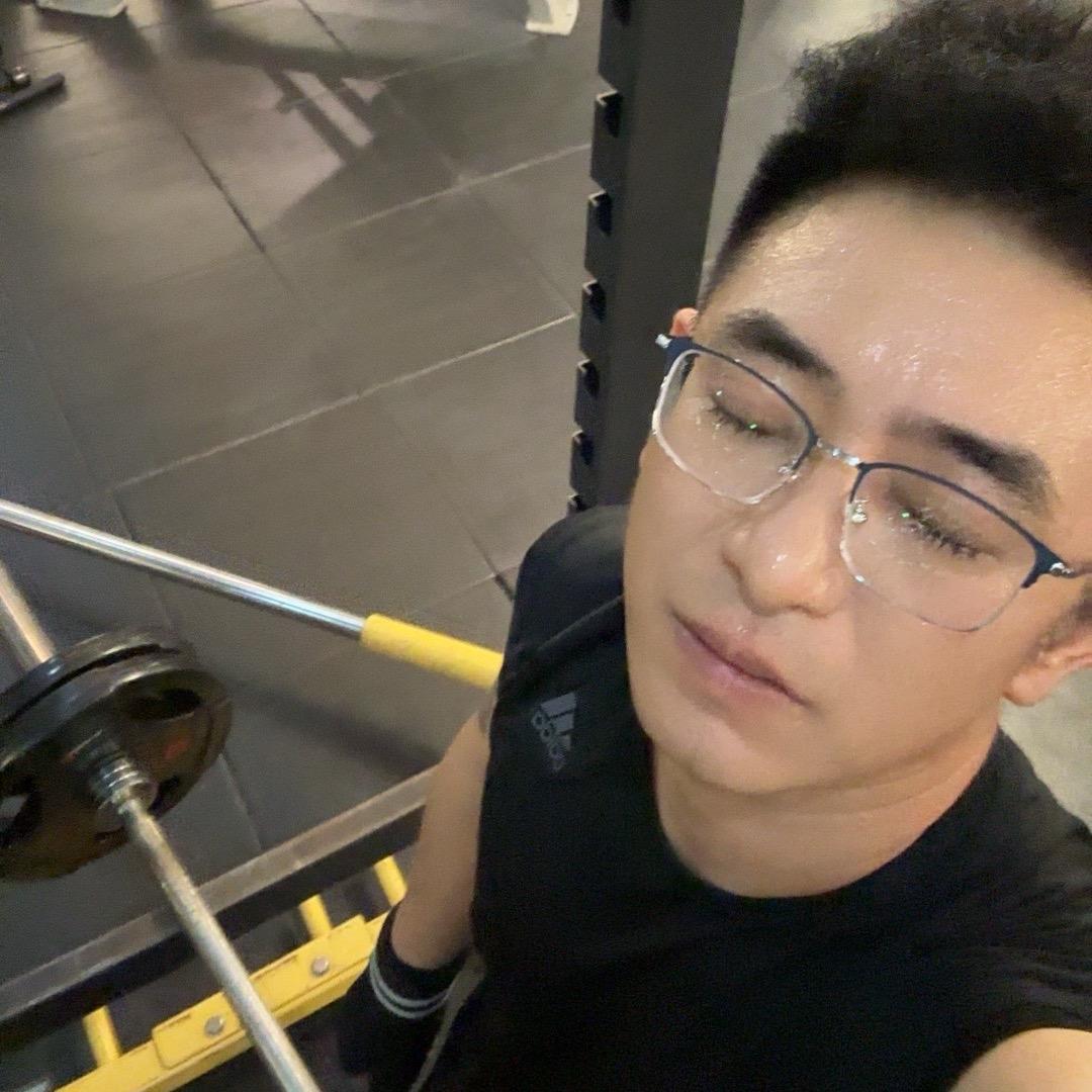 爱跑步的理发师