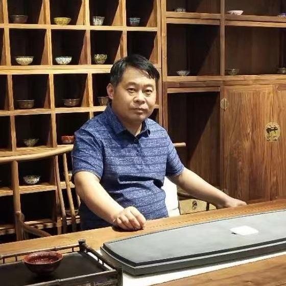 荣成市恩坤木业有限公司，实木定制家具