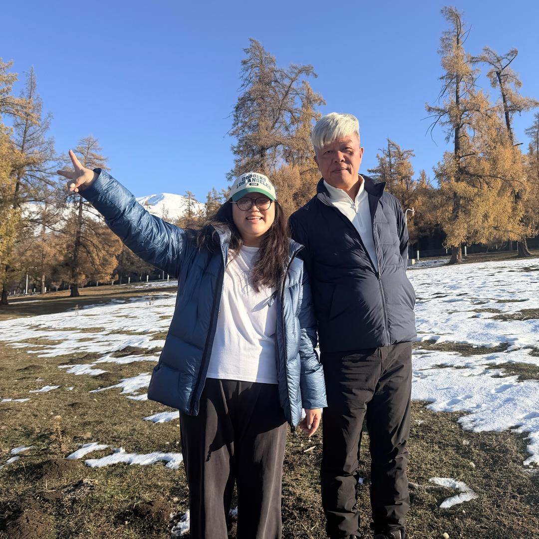 霞湖世家男装英姐