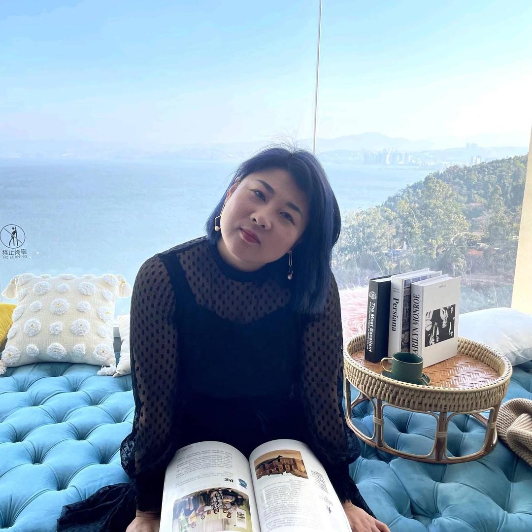 美业精戴戴