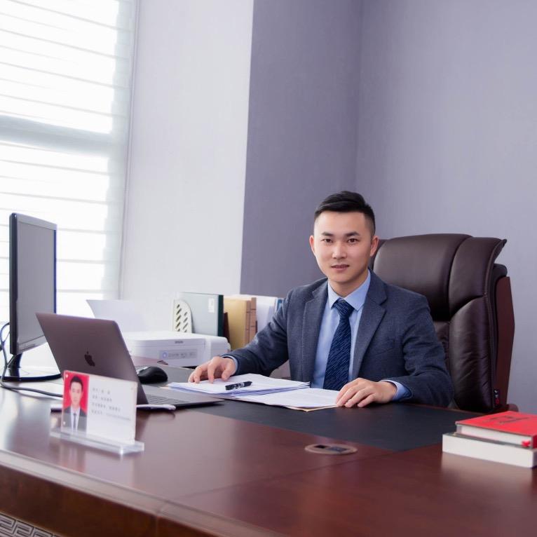 成聪律师｜贵阳工伤律师｜律所主任