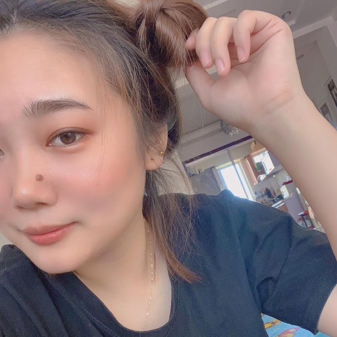 梅  &  小   &   雪