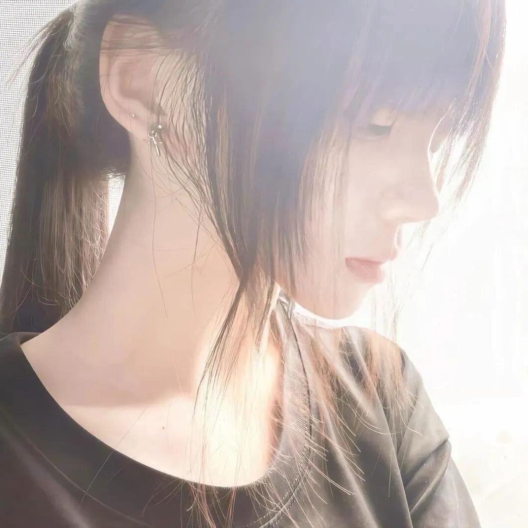 和侒