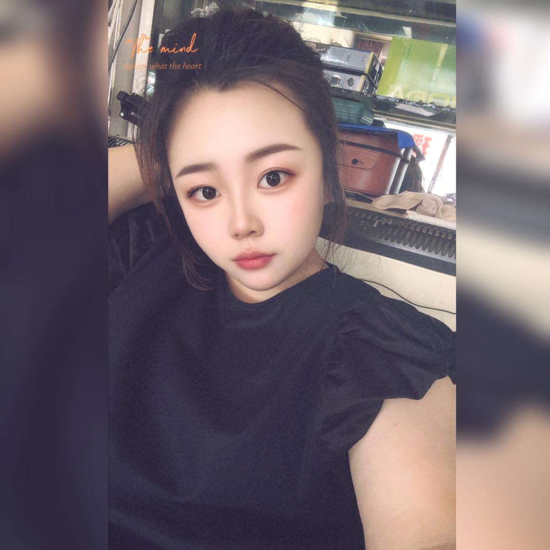 暴富奶团子໌້.
