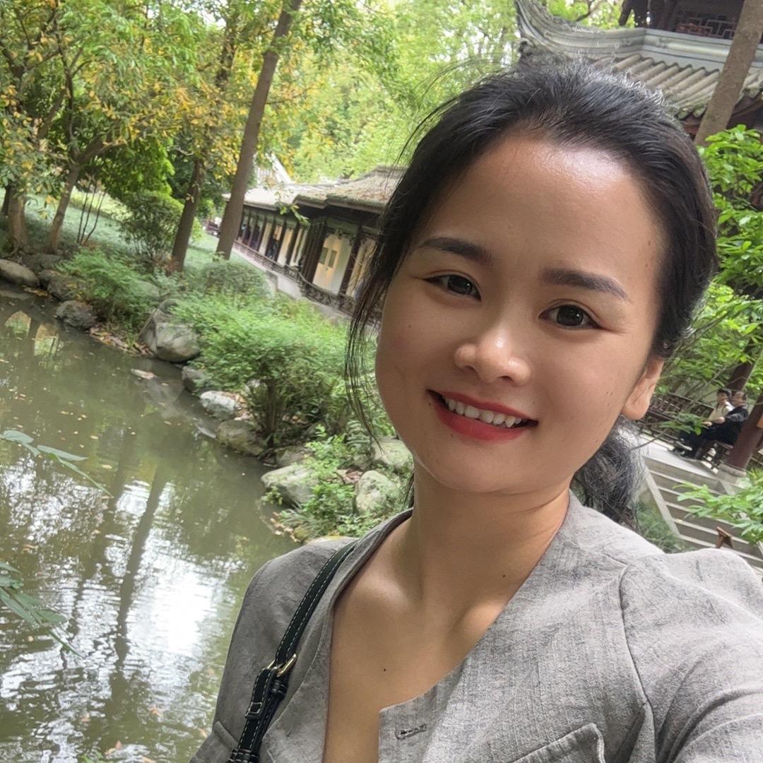 是小雪吖