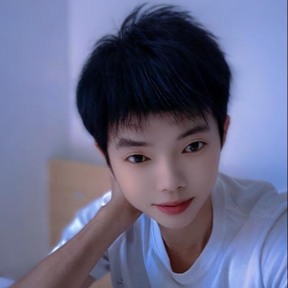 🚬小王哥.