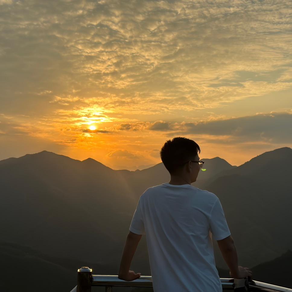 我的小小格子衫丶