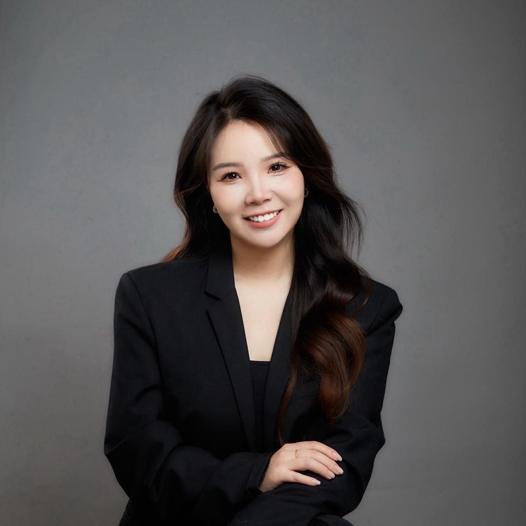 朱妮儿雪艳