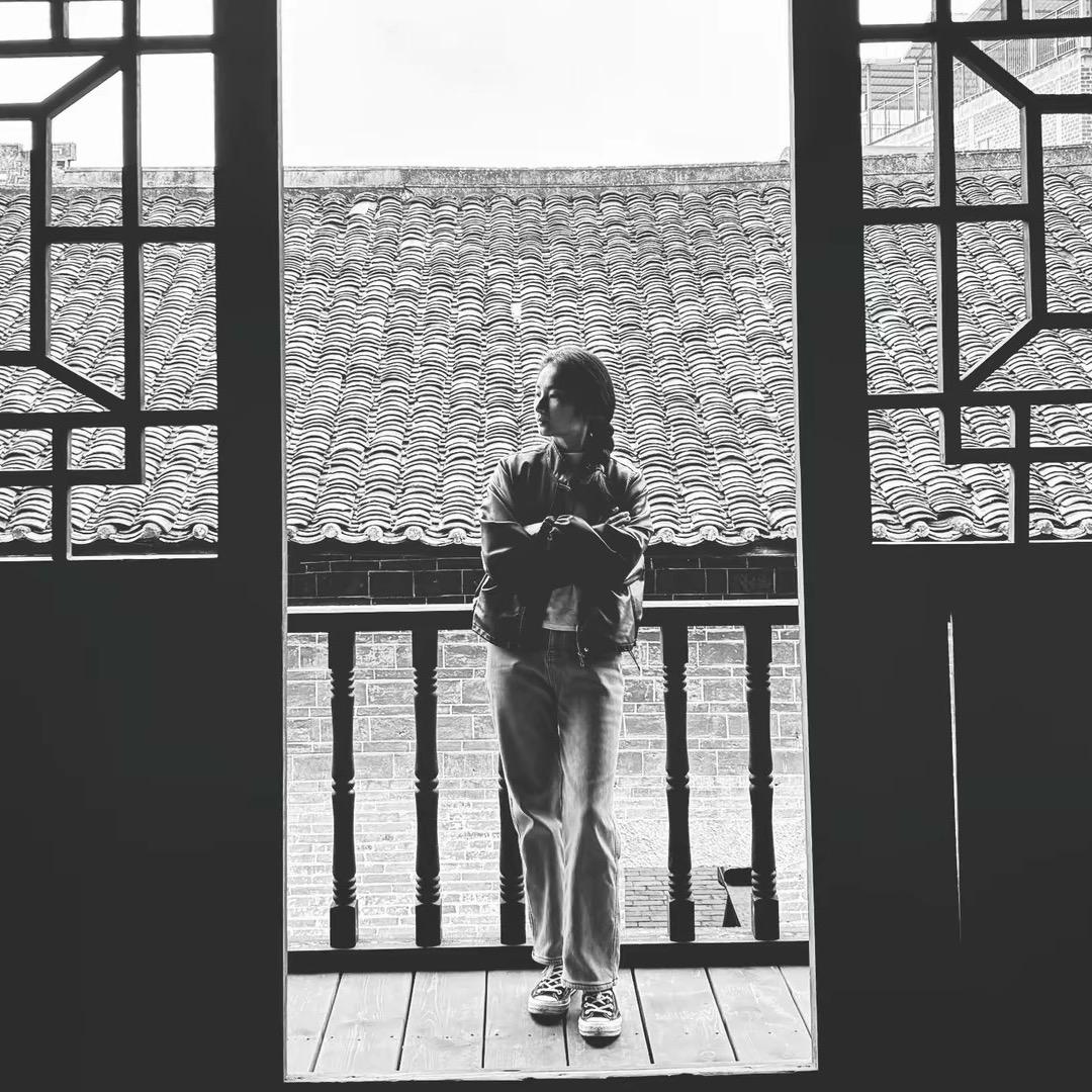 🌈一天到晚游泳的鱼🐟