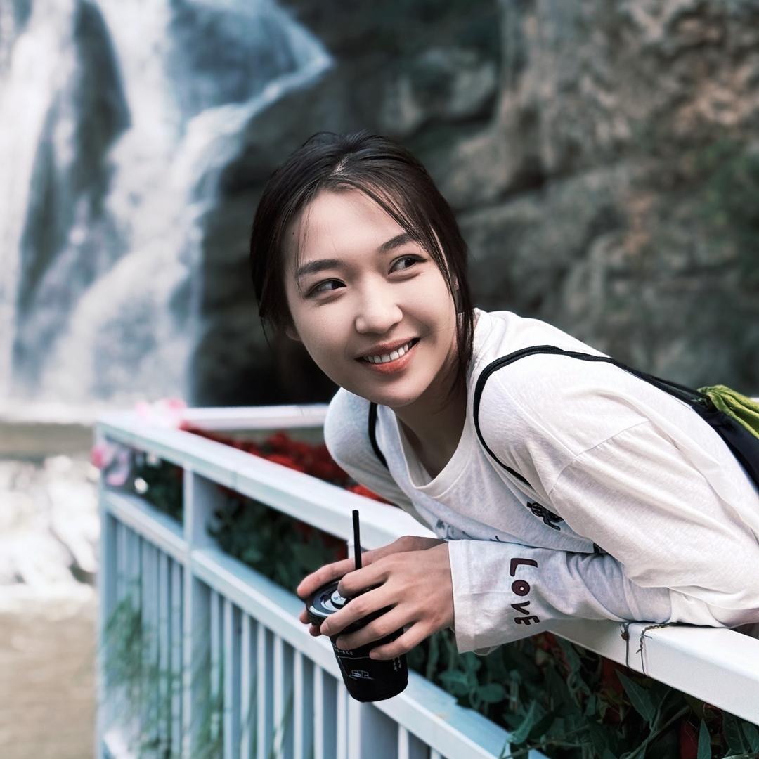 婧婧在路上