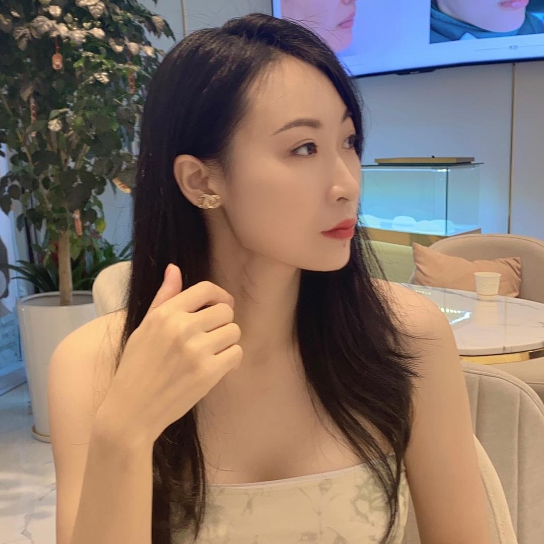 纤丽雅美容院