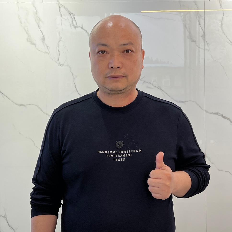 耒阳国龙瓷砖周光头