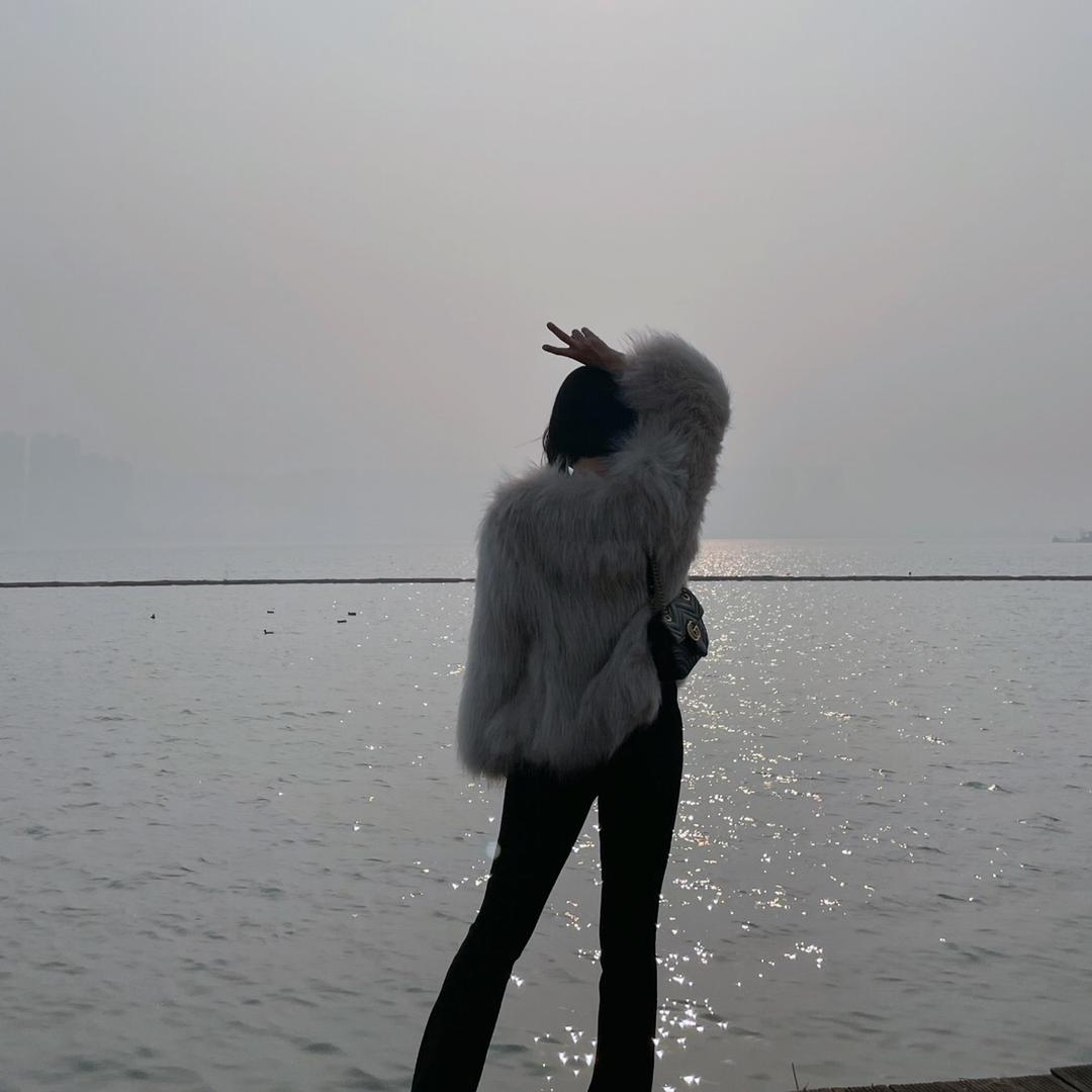 荞薇