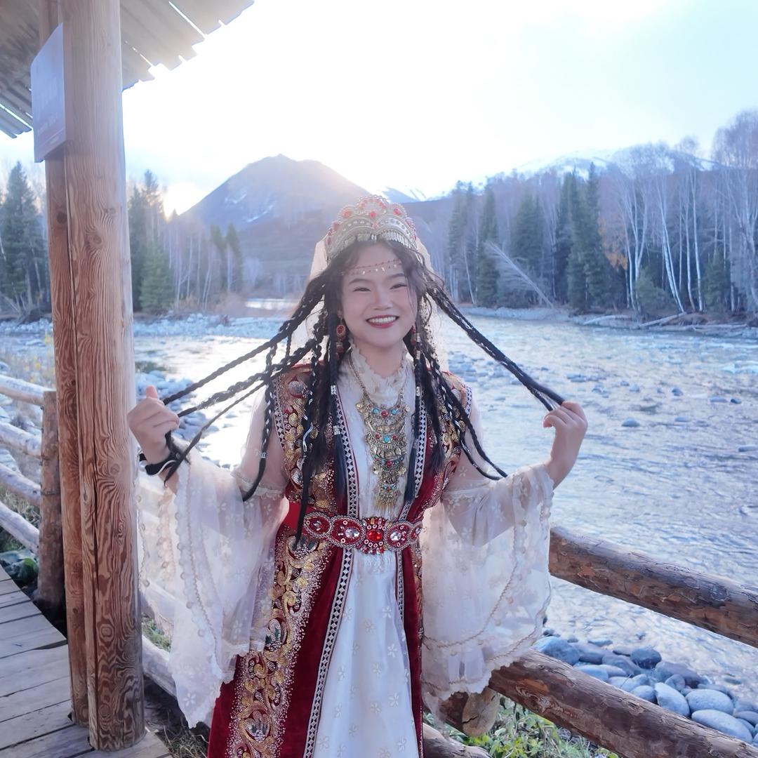 蒯丽