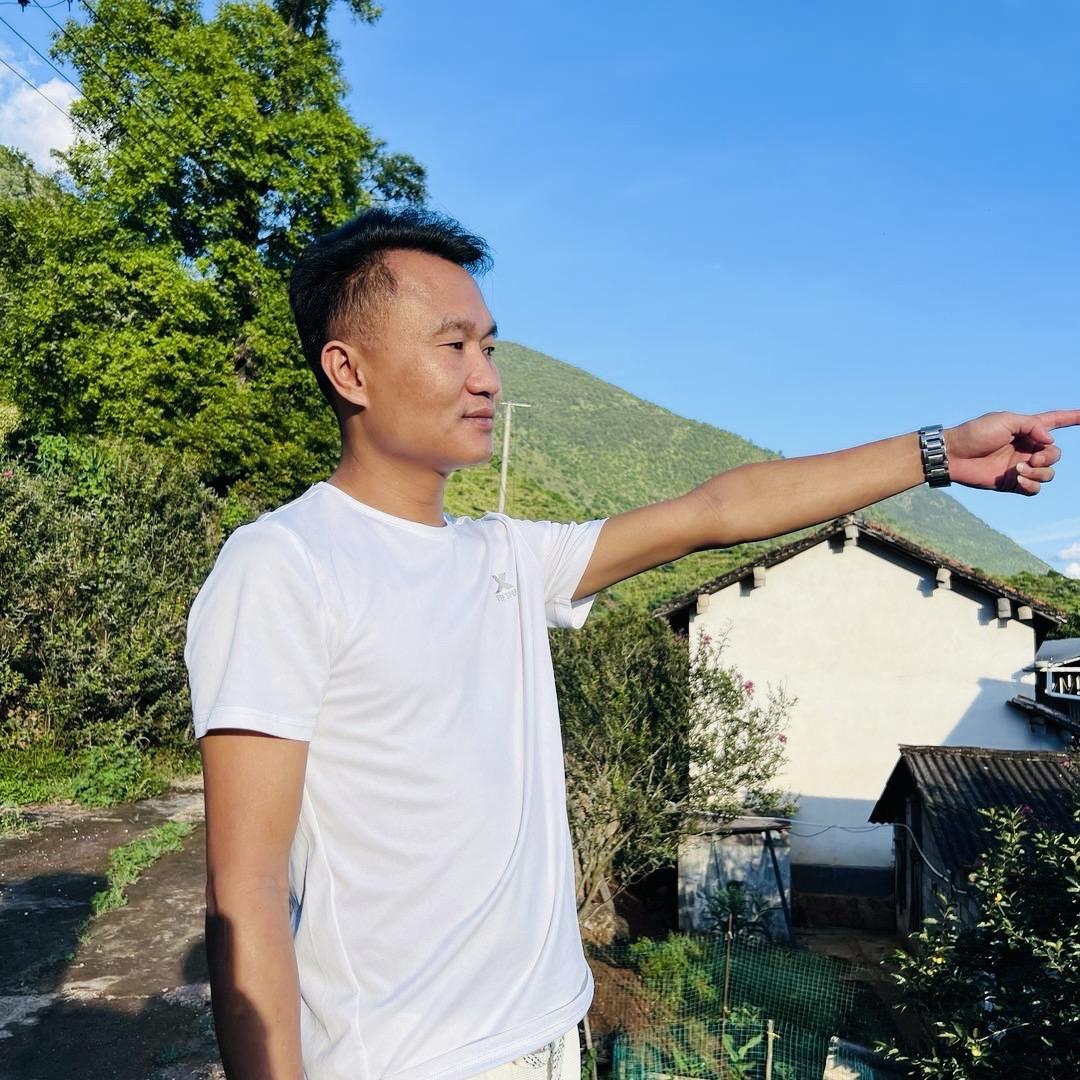 潞江坝乐哥