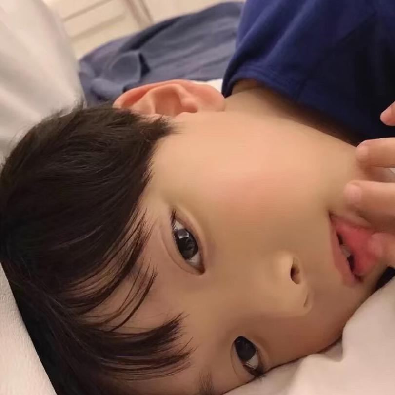 忧郁的J^