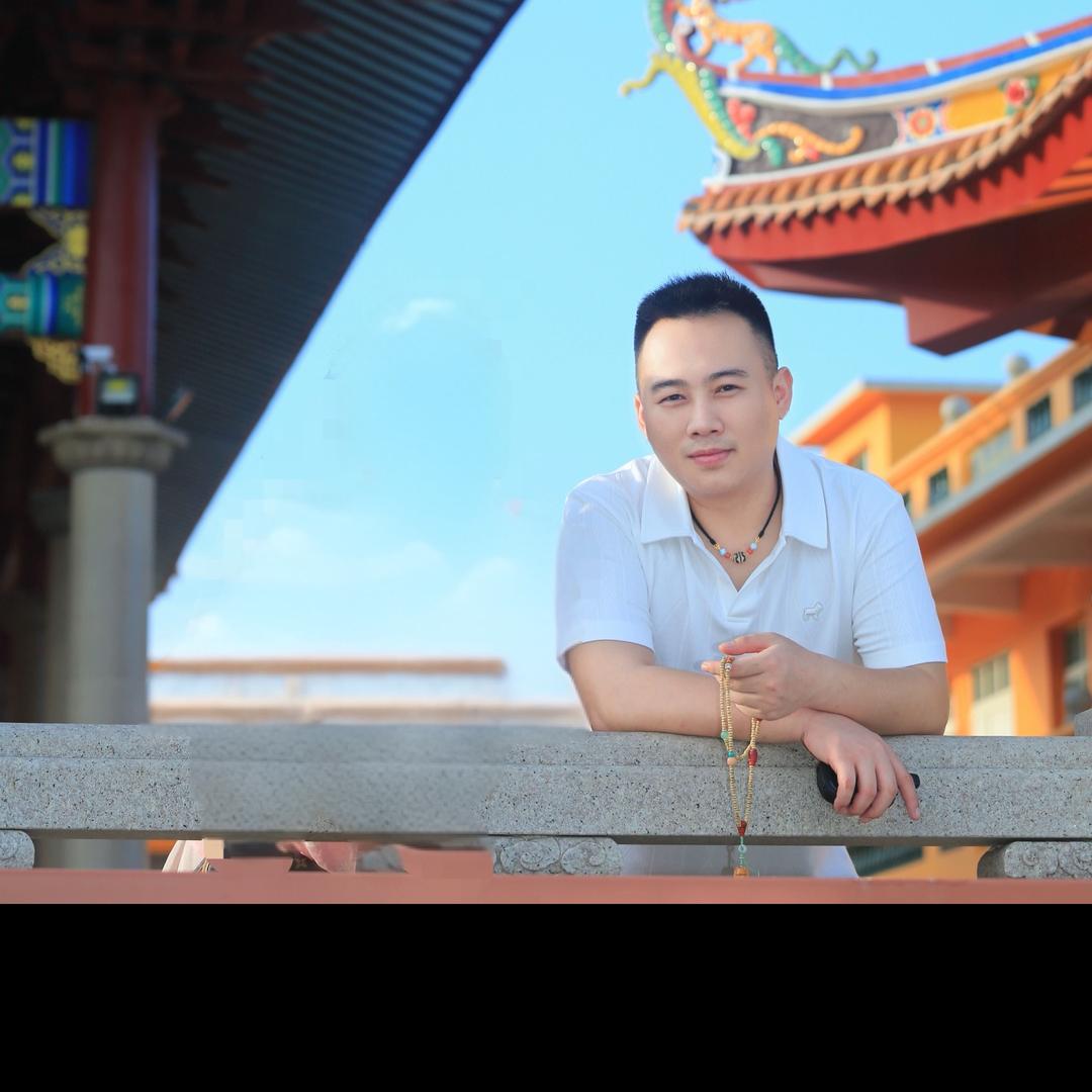 ℋღ᭄张宇᭄