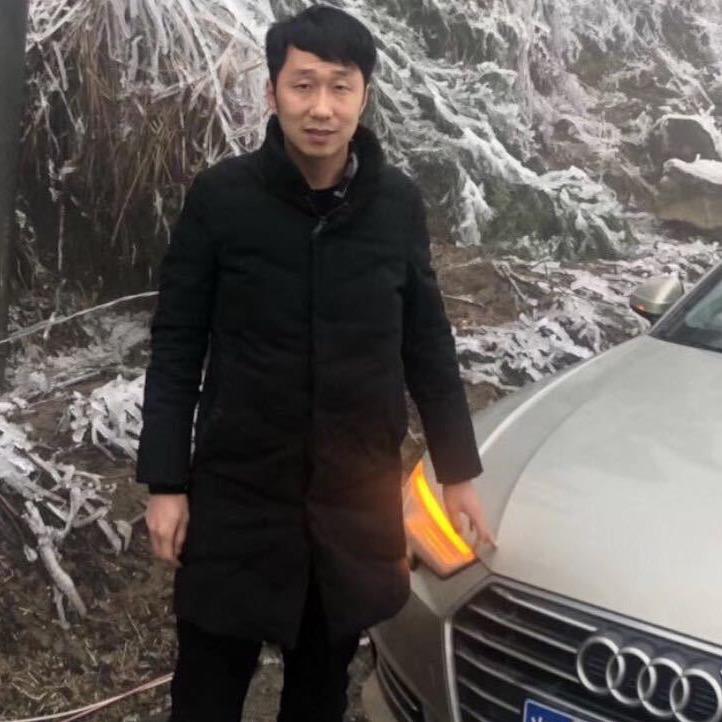 二手挖机邓国祥
