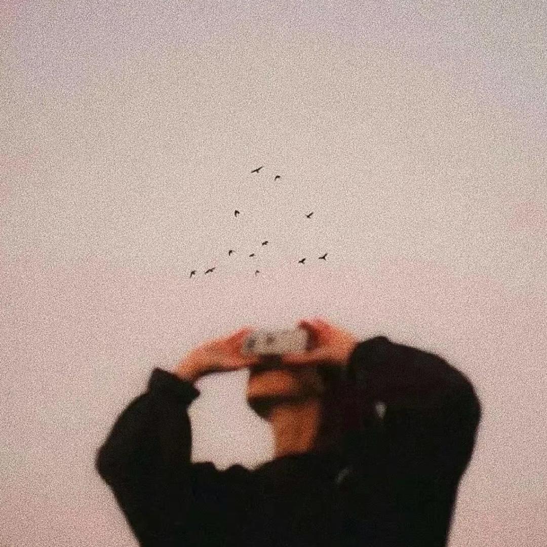 晚点会说早安☁️