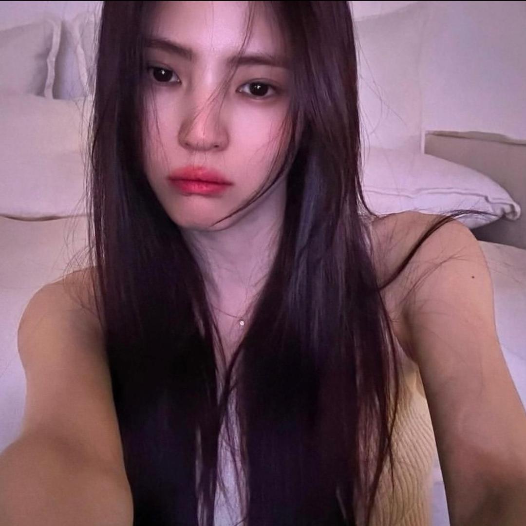 ʟ̆̈ᴜ̆̈ᴄ̆̈ᴋ̆̈ʏ̆̈🧡