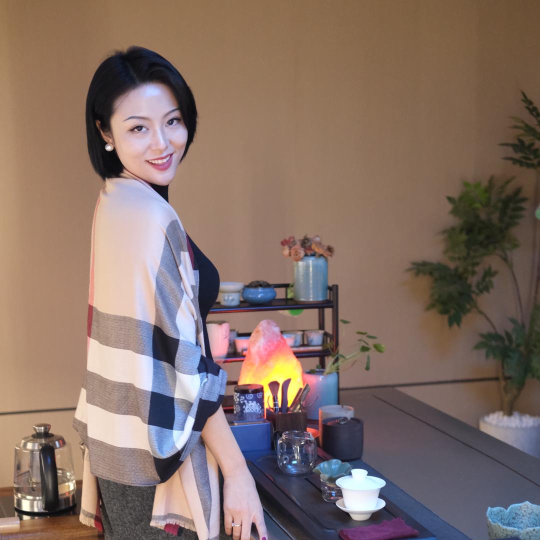 赵小姐。