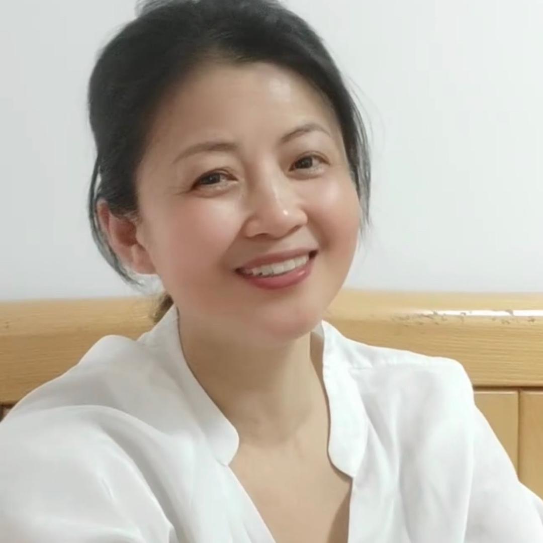 伶俐与我同行