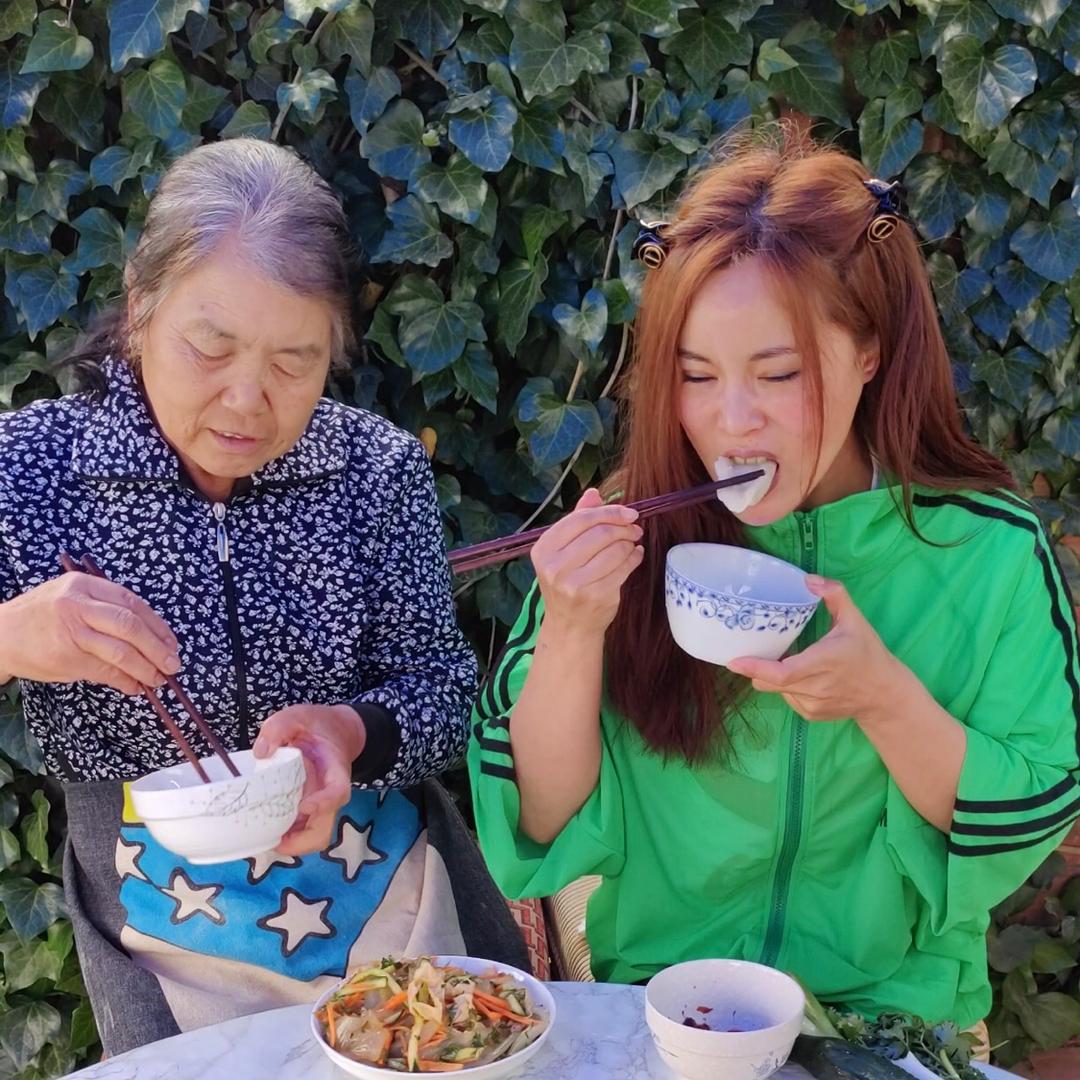 东北娘俩唠美食