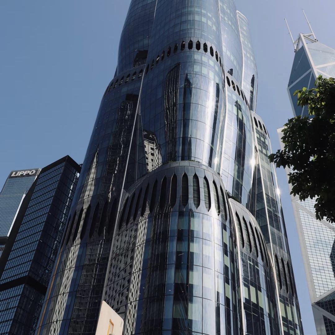 海口龙华区彤茵服装店