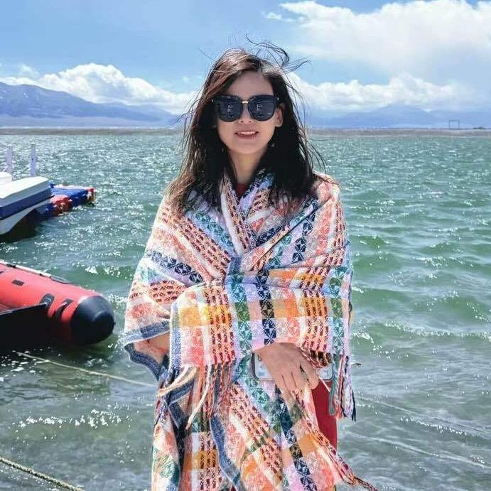 山东春秋胶业老板娘