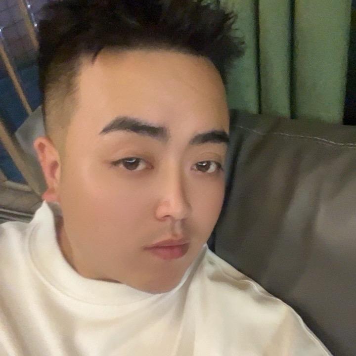 小汪  @