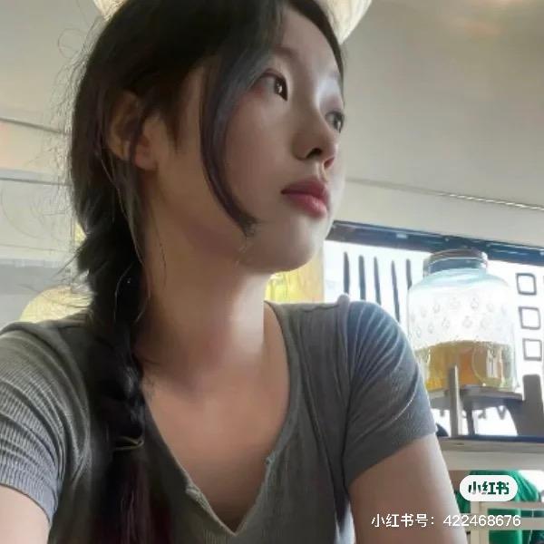 漂亮妞妞